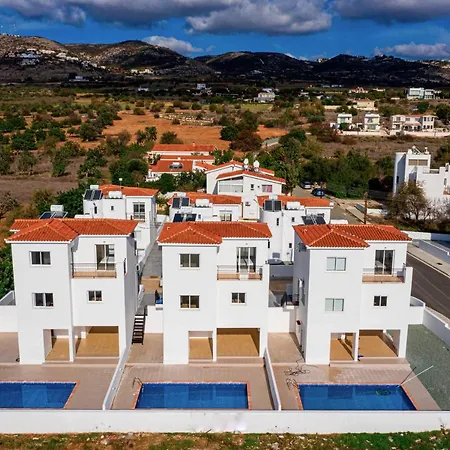 Gorgeous Villa With Private Pool In The Sunsets Outside Paphos Just For You تالا